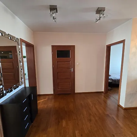 Silent Apartment *